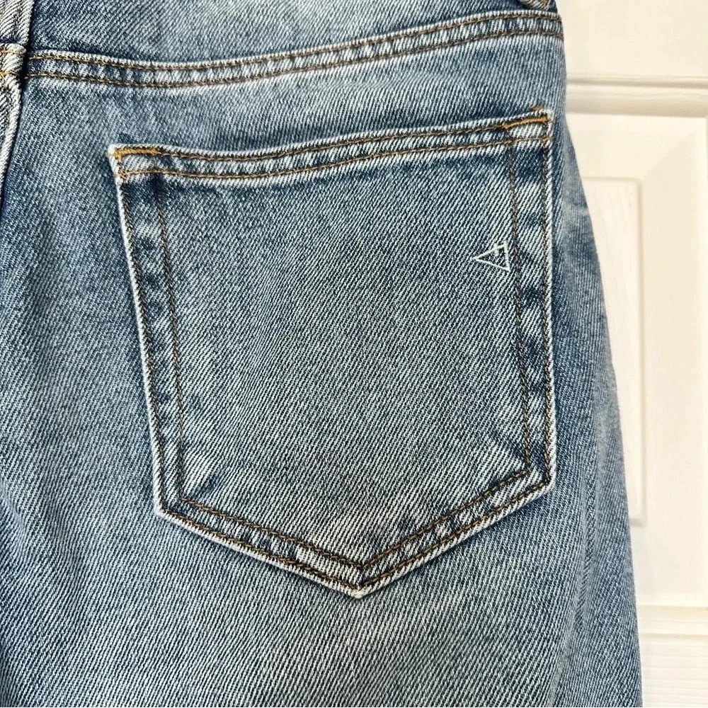 Hidden Tracey High Rise Frayed Hem Straight Crop Jeans - Picture 5 of 9